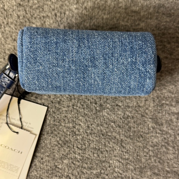 Coach Denim Wristlet Pouch Indigo Blue Zip Clutch NWT - Picture 3 of 15